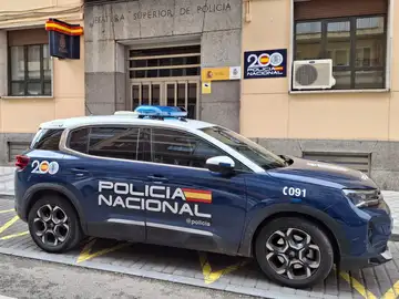 Coche de la Policía Nacional Coche de la Policía Nacional
