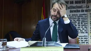 El Secretario Adjunto de Organización del PSOE, diputado y exalcalde de Bedmar y Garcíez (Jaén), Juan Francisco Serrano Martínez, comparece ante la Comisión de Investigación del ‘caso Koldoí, en el Senado, a 4 de diciembre de 2025, en Madrid (España). Serrano ha sido citado por ser la ex ‘mano derechaí de Santos Cerdán en la Secretaría de Organización del PSOE. El Secretario Adjunto de Organización del PSOE, diputado y exalcalde de Bedmar y Garcíez (Jaén), Juan Francisco Serrano Martínez, comparece ante la Comisión de Investigación del ‘caso Koldoí, en el Senado, a 4 de diciembre de 2025, en Madrid (España). Serrano ha sido citado por ser la ex ‘mano derechaí de Santos Cerdán en la Secretaría de Organización del PSOE.