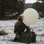 El Ej&eacute;rcito de Alemania ensaya el env&iacute;o de mensajes militares con globos de helio