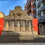 Una fuente dedicada a Isabel II resiste escondida en el coraz&oacute;n de una ciudad canaria