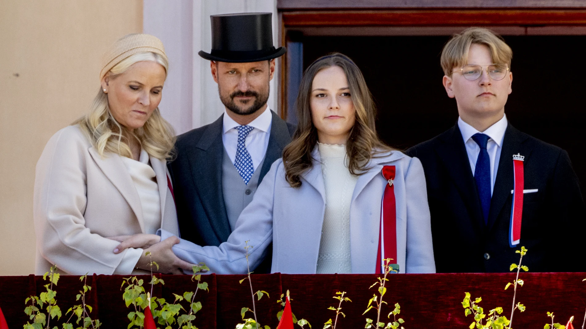 Haakon y Mette-Marit junto a sus hijos Ingrid Alexandra y Sverre Magnus