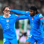 Ademola Lookman celebra su primer gol con el Atl&eacute;tico