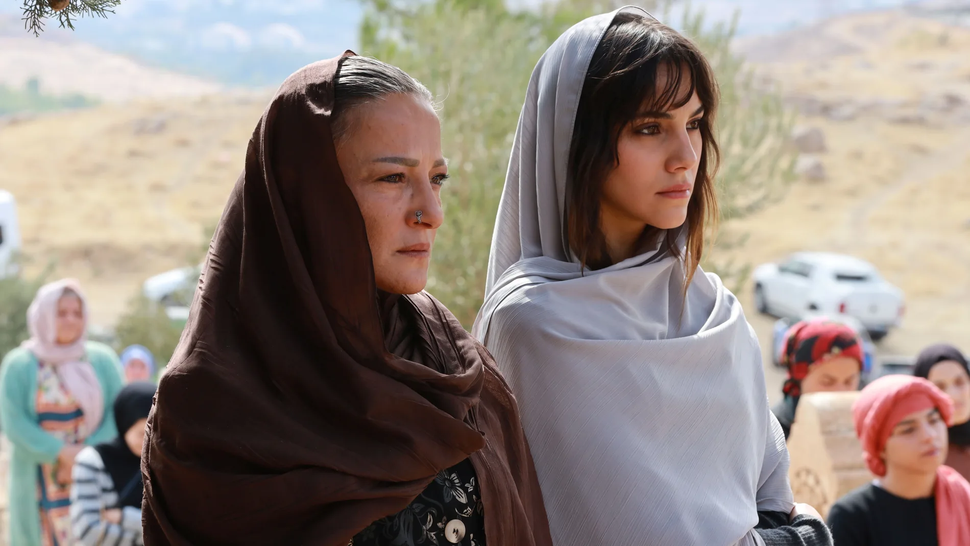 Antena 3 mueve ficha en Prime Time con "En tierra lejana" y su estreno triple