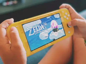 La Nintendo que apuesta por el juego portátil y sin complicaciones Nintendo Switch Lite