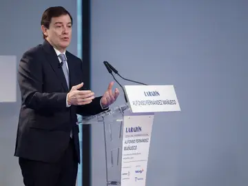 Desayuno informativo con el presidente de Castilla y León, Alfonso Fernández Mañueco MADRID (ESPAÑA), 10/02/2026.- Desayuno informativo con el presidente de Castilla y León, Alfonso Fernández Mañueco, organizado por el diario 'La Razón' este martes en Madrid. EFE/ Javier Lizón