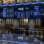 BOLSA MADRID La Bolsa espa&ntilde;ola, tras una apertura vol&aacute;til, sube el 0,34 % y roza r&eacute;cord intrad&iacute;a