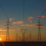 La luz da un respiro en febrero de 2026: las tarifas m&aacute;s baratas que arrancan en 53,99&euro; al mes