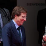 Jos&eacute; Luis Mart&iacute;nez Almeida junto a la Reina Sof&iacute;a