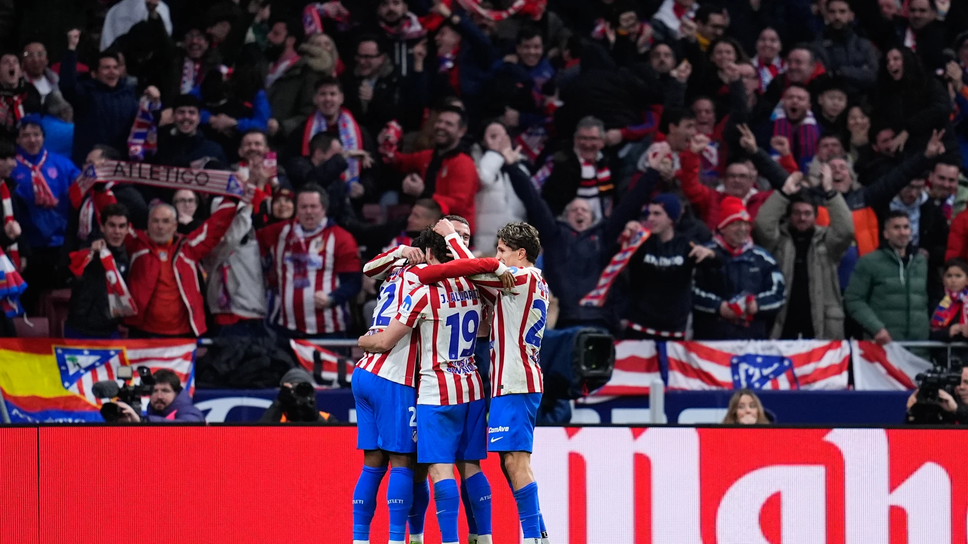 Julian Alvarez of Atletico de Madrid celebrates a goal with teammates during the Spanish Cup, Copa del Rey, football match Semifinal First Leg played between Atletico de Madrid and FC Barcelona at Riyadh Air Metropolitano on February 12, 2026, in Madrid, Spain. AFP7 12/02/2026 ONLY FOR USE IN SPAIN
