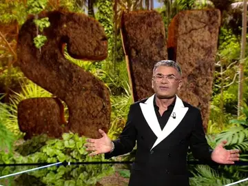 Jorge Javier Vázquez anuncia que el primer concursante de 'Supervivientes 2026' será revelado esta noche en 'De Viernes' Jorge Javier Vázquez anuncia que el primer concursante de 'Supervivientes 2026' será revelado esta noche en 'De Viernes'