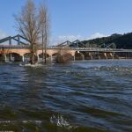 La Comunidad apunta al "final de la ola" de precipitaciones pero insiste en seguir vigilantes en el Jarama y otros r&iacute;os