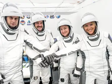 Los cuatro nuevos habitantes de la ISS, de izq. a dcha.: Andrey Fedyaev, Jack Hathaway, Jessica Meir y Sophie Adenot. Estación Espacial Internacional