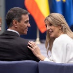 S&aacute;nchez preside la firma de la subida del SMI para 2026