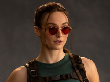 lara croft tomb raider sophie turner