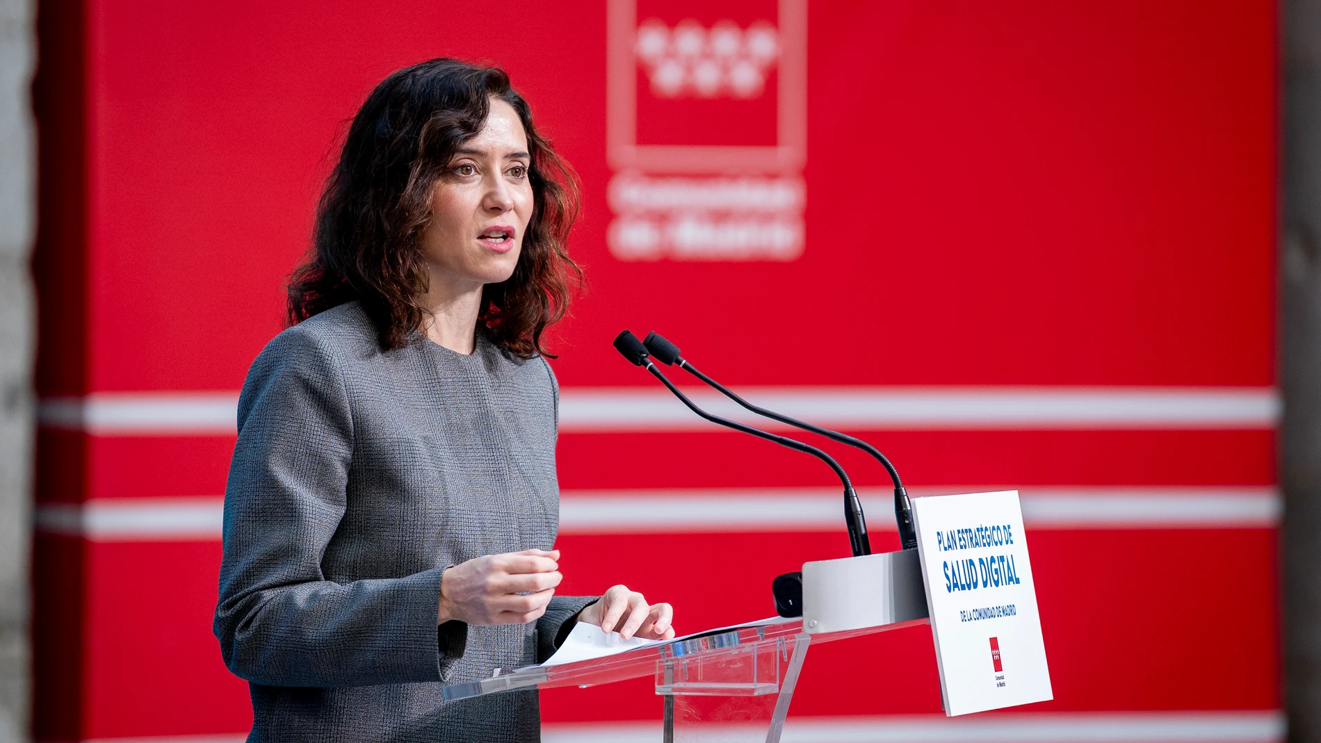 La presidenta de la Comunidad de Madrid, Isabel Díaz Ayuso, presenta el Plan Estratégico de Salud Digital de la Administración autonómica para 2026-2028, a 17 de febrero de 2026, en Madrid (España). El plan se propone avanzar hacia un modelo sanitario más ágil, personalizado y seguro. 17 FEBRERO 2026 A. Pérez Meca / Europa Press 17/02/2026