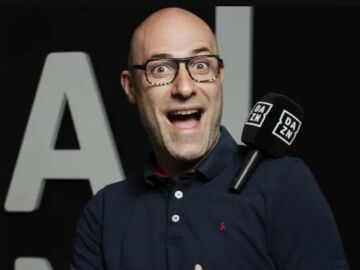 La voz del f&uacute;tbol en DAZN, Miguel &Aacute;ngel Rom&aacute;n, ficha por la F1 y retrasmitir&aacute; los test de Bar&eacute;in