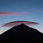 El d&iacute;a que el sol desapareci&oacute; en Canarias: la historia que convirti&oacute; al Teide en el "infierno"