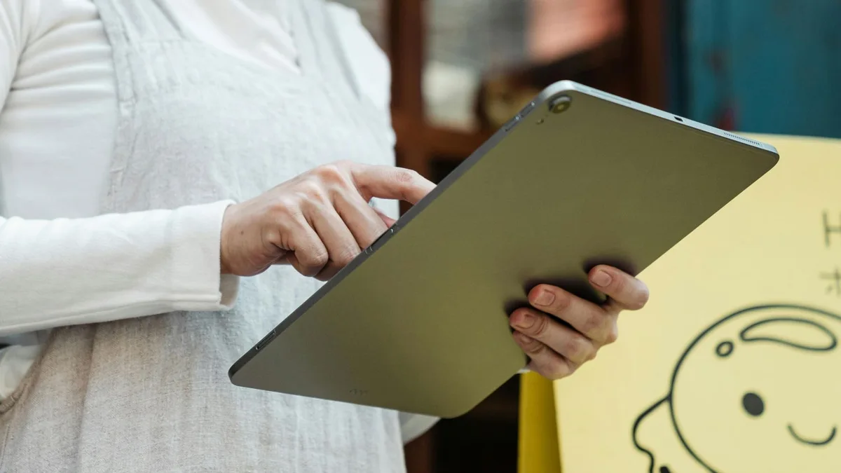 ipad air m3.1755682184.2177