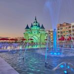 El hotel en Espa&ntilde;a que muchos describen como &ldquo;un peque&ntilde;o Disneyland&rdquo;: siete piscinas, cinco restaurantes y sol todo el a&ntilde;o