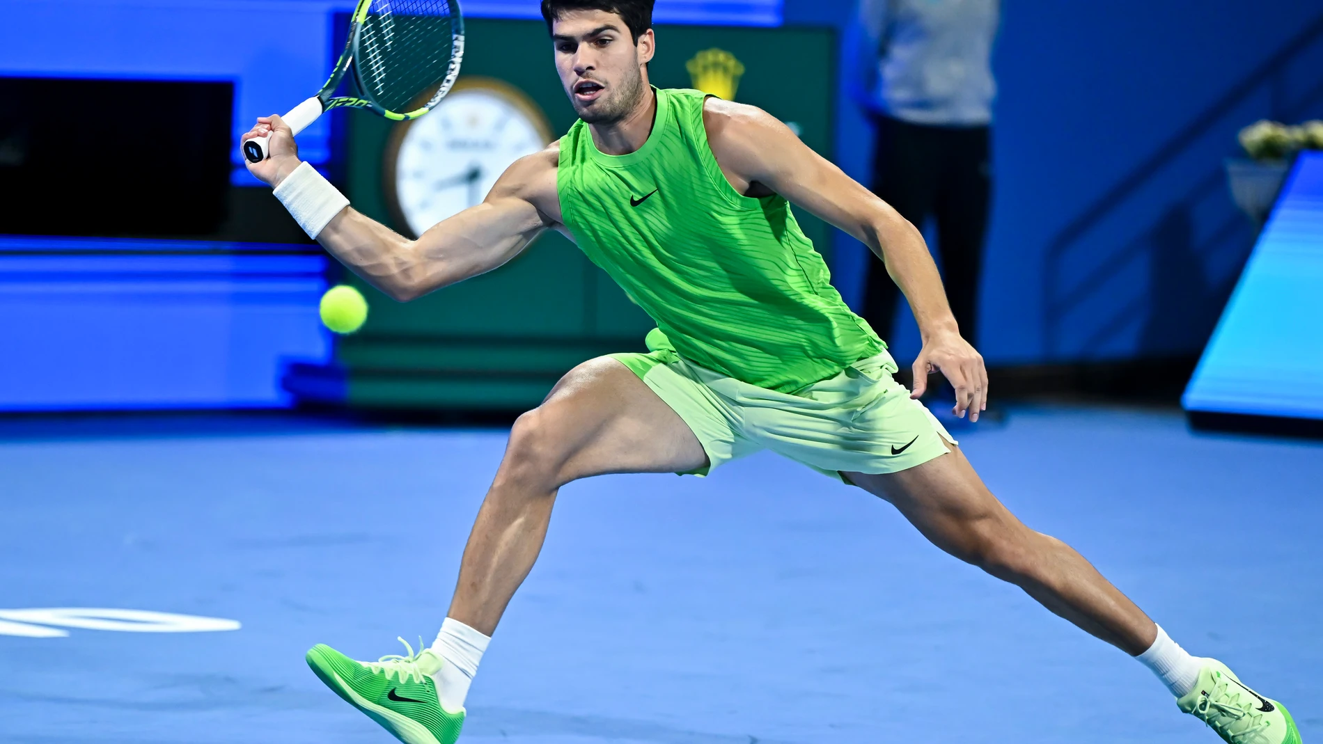 Alcaraz, en su estreno en Doha ante Rinderknech