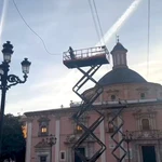 Adiós al "polémico" toldo de la Plaza de la Virgen de Valencia