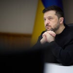 Zelenski anuncia progresos sobre la verificaci&oacute;n de un eventual alto el fuego en Ucrania