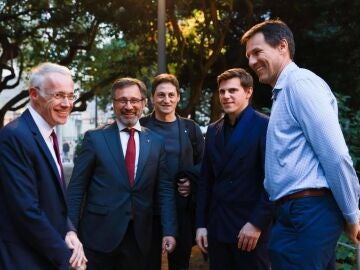 El conseller, en el centro, durante el acto de inicio del Any Bressola