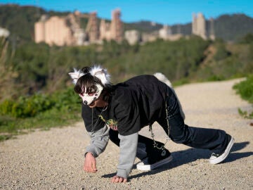 J&oacute;venes que se identifican y act&uacute;an como animales: llega a Espa&ntilde;a el fen&oacute;meno 'therian'