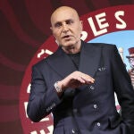 Kiko Matamoros en la presentaci&oacute;n de "Entra&ntilde;ables criaturas" en el Bingo Las Vegas