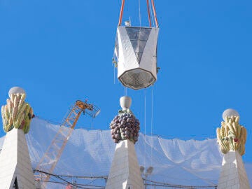 El templo de la Sagrada Familia alcanza su altura m&aacute;xima: 172 metros