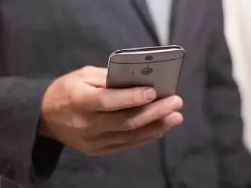 Estudio afirma que el movil puede ser el principal culpable del estres Estudio afirma que el movil puede ser el principal culpable del estres