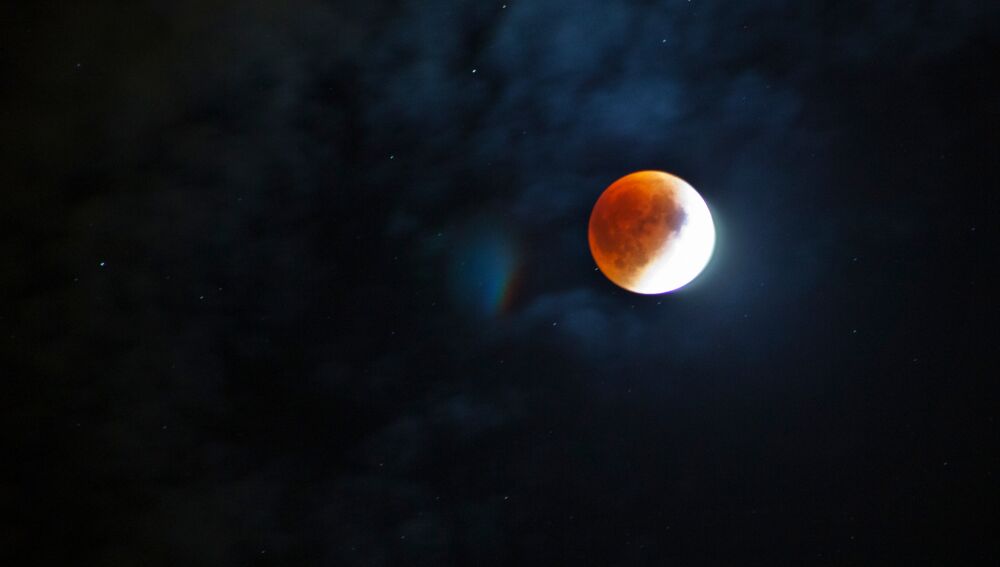 Eclipse lunar