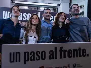 Acto de alianza de izquierdas Un paso al frente en el círculo de bellas artes @ Gonzalo Pérez Acto de alianza de izquierdas Un paso al frente en el círculo de bellas artes @ Gonzalo Pérez