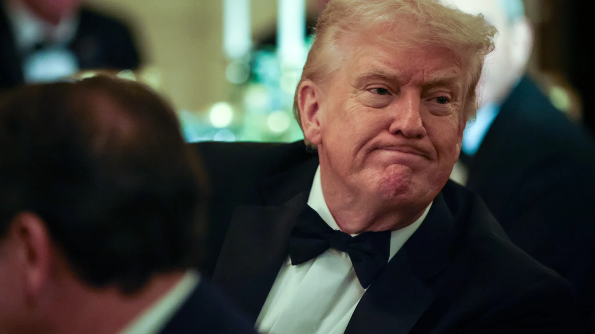 February 21, 2026, Washington, District Of Columbia, USA: United States President Donald Trump turns to talk to the press pool during the Governors Dinner in the East Room of the White House on February 21, 2025 in Washington, D.CEuropa Press/Contacto/Samuel Corum - Pool via CNP21/02/2026 ONLY FOR USE IN SPAIN