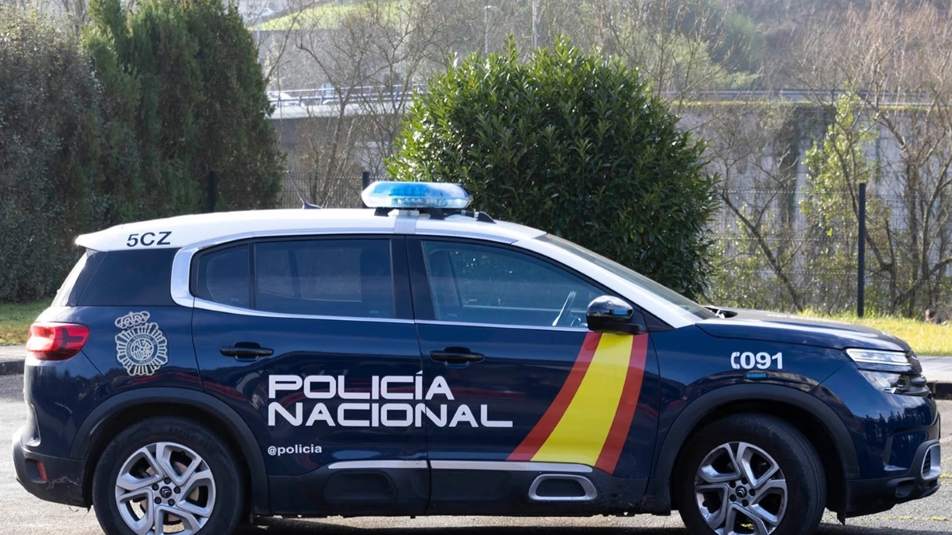 Coche de la Policía Nacional REMITIDA / HANDOUT por POLICÍA NACIONAL Fotografía remitida a medios de comunicación exclusivamente para ilustrar la noticia a la que hace referencia la imagen, y citando la procedencia de la imagen en la firma 27/01/2026