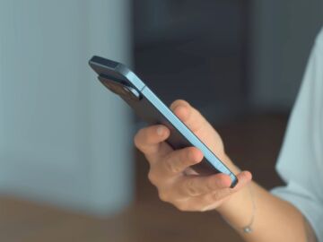 Pixel 10 Pro en la mano