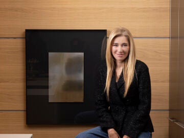 La artista Elena Ksanti