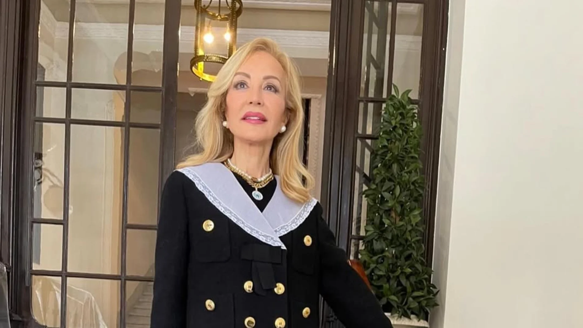 El look de Carmen Lomana.