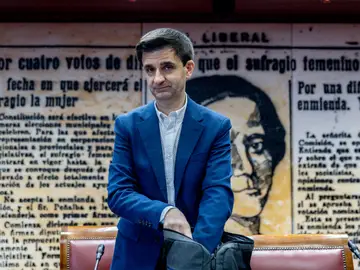 El presidente de RTVE comparece en la Comisión Mixta de Control Parlamentario El presidente del Consejo de Administración de la Corporación RTVE, José Pablo López, a su llegada a la Comisión Mixta de Control Parlamentario de la Corporación RTVE y sus Sociedades, en el Senado, a 24 de febrero de 2026, en Madrid (España). López ha contestado a las preguntas de los miembros de la Comisión sobre el desarrollo y funcionamiento de la corporación y su programación. 24 FEBRERO 2026 Ricardo Rubio / Europa Press 24/02/2026