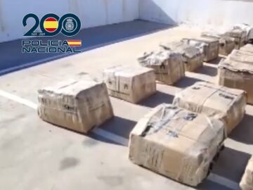 Detenido el conductor de un furg&oacute;n en el Muelle de Los M&aacute;rmoles (Lanzarote)