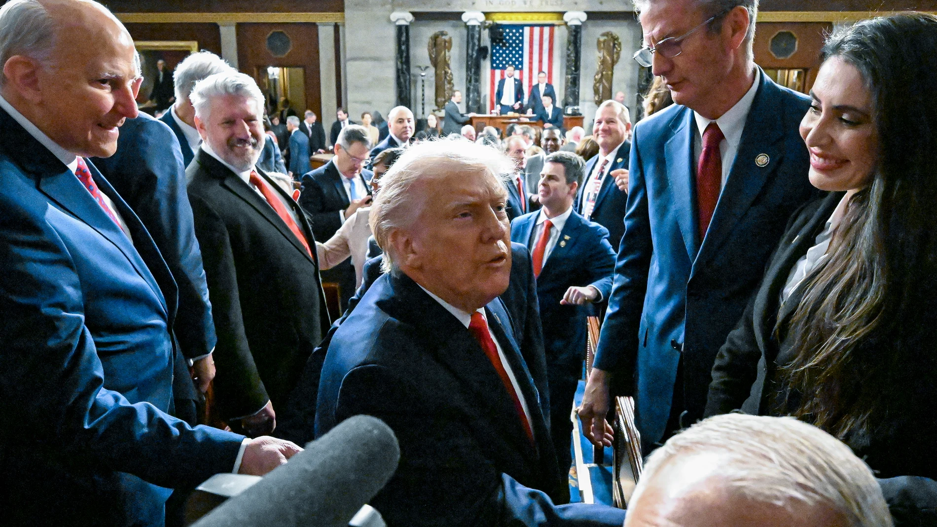 WASHINGTON (United States), 25/02/2026.- US President Donald J. Trump exits after delivering the first State of the Union address of his second term to a joint session of Congress in the House Chamber of the US Capitol in Washington, DC, USA, 24 February 2026. EFE/EPA/KENNY HOLSTON / POOL