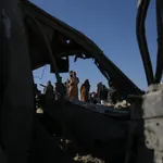 Pakistán/Afganistán.-AMP.-Pakistán anuncia una "guerra abierta" con Afganistán, bombardea Kabul y reivindica 133 muertes