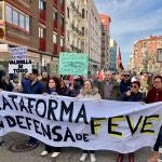Nueva protesta en Le&oacute;n en defensa del FEVE