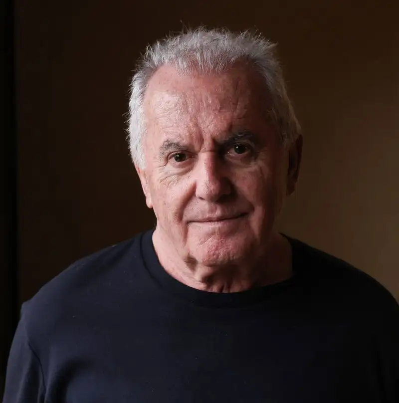 Víctor Manuel: "Me llegan canciones escritas con IA y las detecto inmediatamente: muy bien hechas, pero les falta alma"