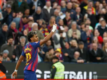 Spain La Liga Soccer Barcelona's Lamine Yamal celebrates scoring his side's 3rd goal during the Spanish La Liga soccer match between Barcelona and Villareal in Barcelona, Spain, Saturday, Feb. 28, 2026. (AP Photo/Joan Monfort)