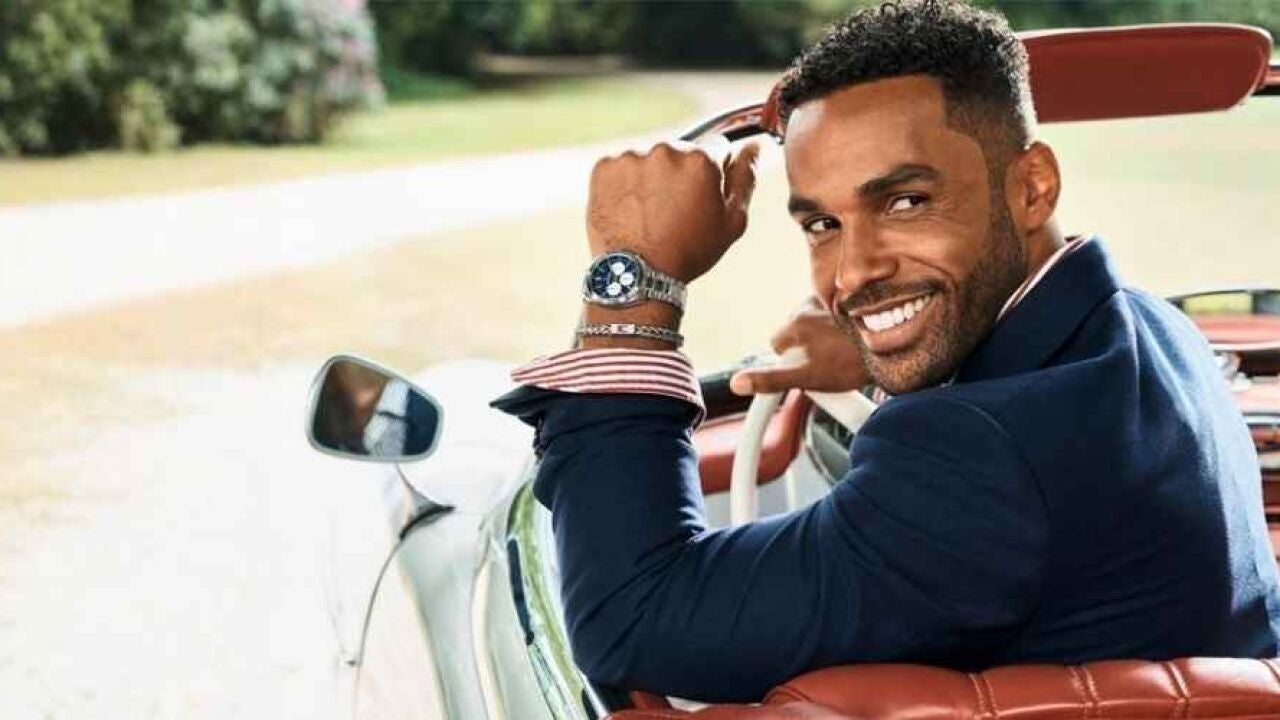 El reloj analógico de Tommy Hilfiger que hemos visto en muñecas como la de Lewis Hamilton y que ahora puedes llevar tú