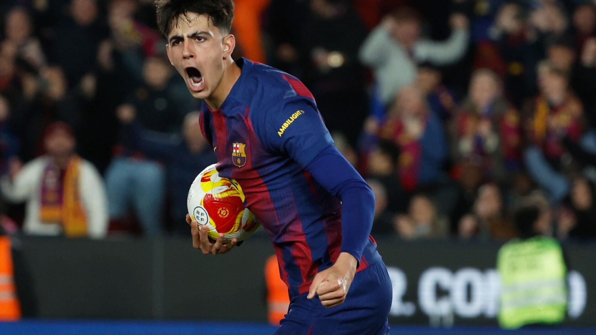 Marc Bernal, el nuevo goleador del Camp Nou