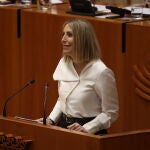 Guardiola pronuncia su discurso de investidura como presidenta de la Junta de Extremadura