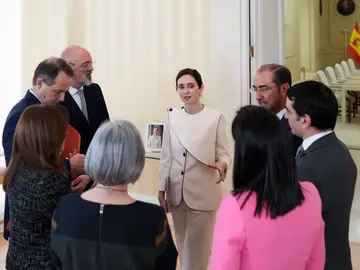 Los rectores celebran la financiación plurianual y piden a la Comunidad "continuidad y coherencia en el tiempo" Firma del acuerdo entre la presidenta de la Comunidad de Madrid, Isabel Díaz Ayuso, y los seis rectores. REMITIDA / HANDOUT por COMUNIDAD DE MADRID Fotografía remitida a medios de comunicación exclusivamente para ilustrar la noticia a la que hace referencia la imagen, y citando la procedencia de la imagen en la firma 03/03/2026