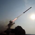 Ir&aacute;n.- Al menos cuatro tripulantes muertos en el ataque con proyectiles a un remolcador en el estrecho de Ormuz